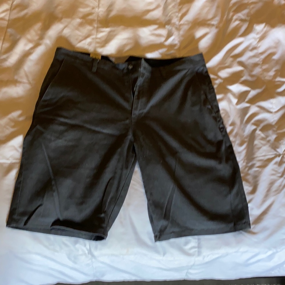 Charcoal gray Volcom chino shorts - Size 34